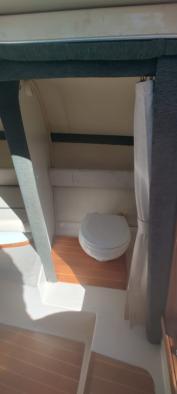 Canestrari Cuddy 215 2008 Mercruiser 220 